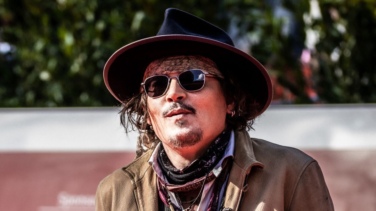 alt=Johnny Deep hatalmas pénzügyi csalás áldozata lett