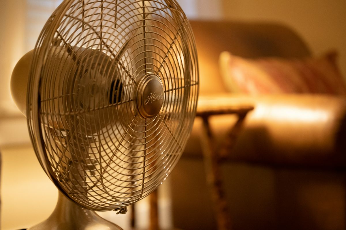 Ha jön a kánikula elő kerülnek a ventilátorok is, aminek használatára szakemberek figyelmeztetnek