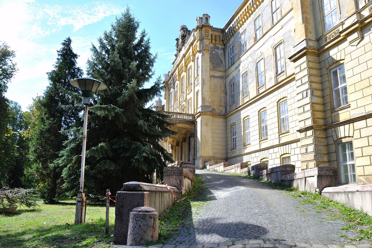 Elhagyott szanatóriumok Budán
szanatórium
Lipótmező / OPNI