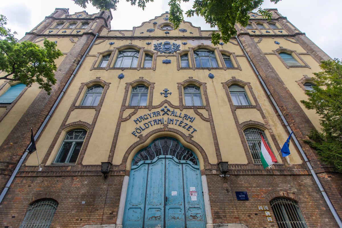 Zsolnaival díszített épületek
2026.06.04