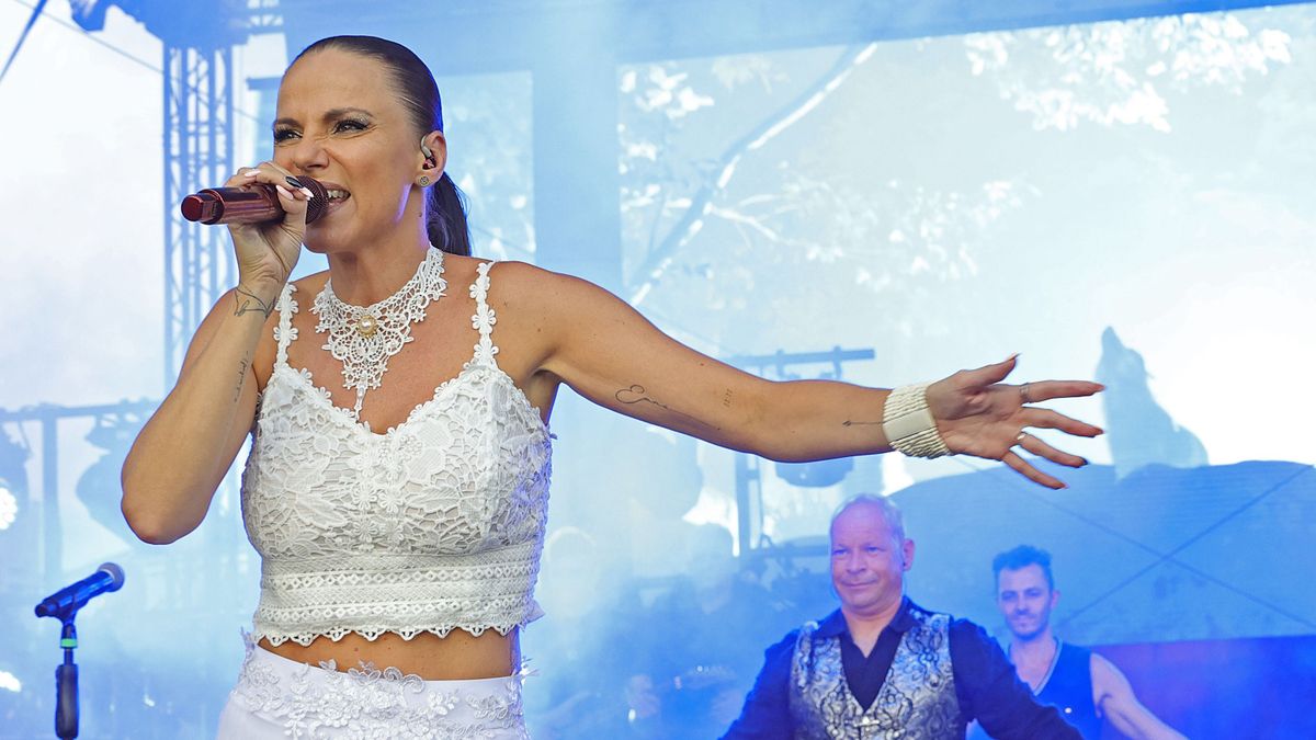 Péter Szabó Szilvia Mallorcáról posztolt bikinis képeket magáról